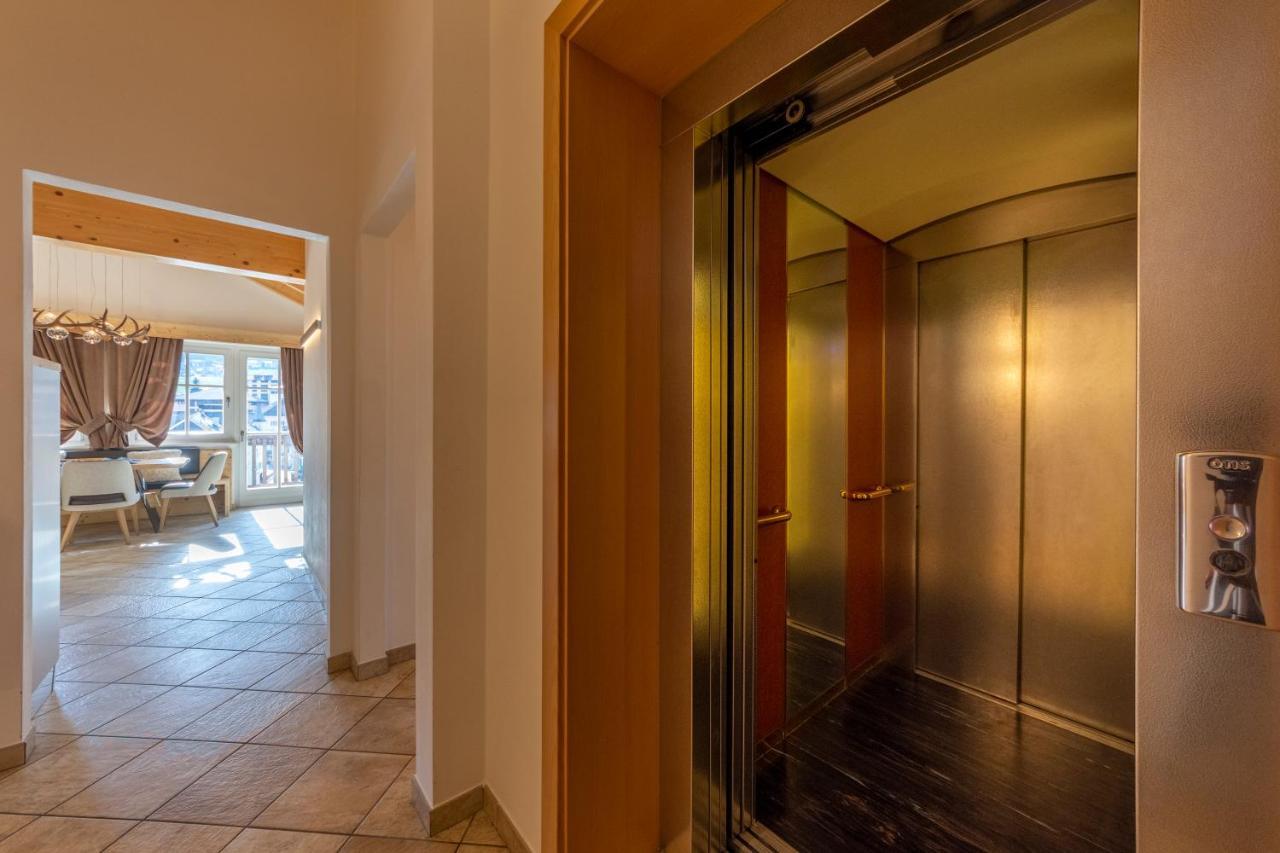 Attico Faloria Luxury โมเอนา ภายนอก รูปภาพ